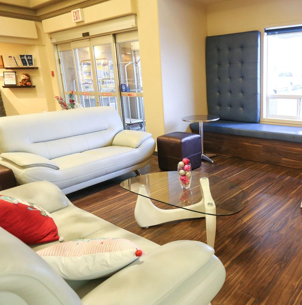 Days Inn By Wyndham Calgary Airport Εξωτερικό φωτογραφία