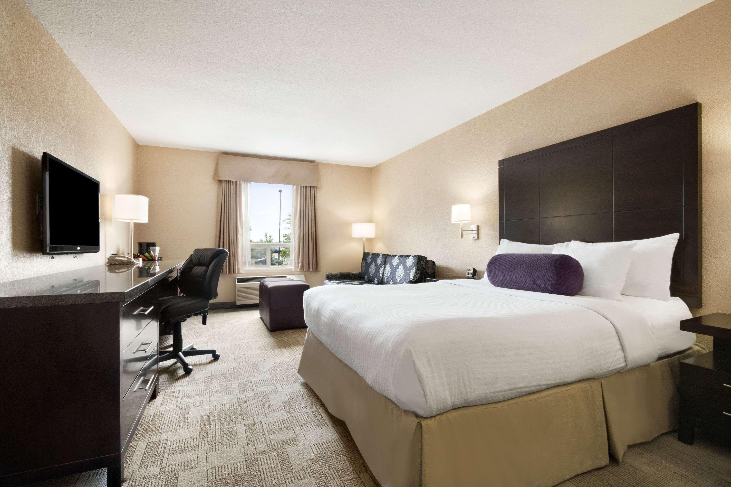 Days Inn By Wyndham Calgary Airport Εξωτερικό φωτογραφία