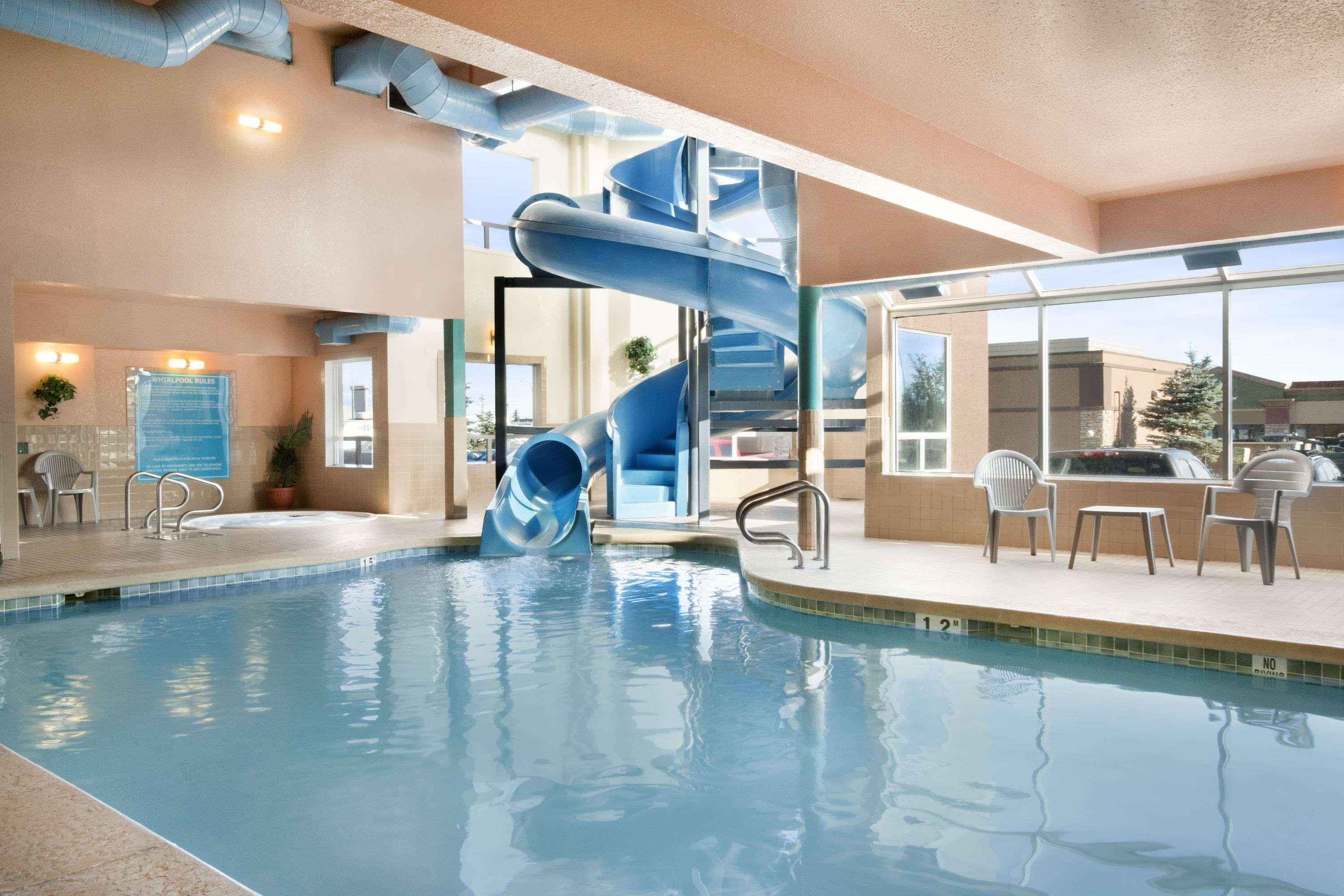 Days Inn By Wyndham Calgary Airport Εξωτερικό φωτογραφία