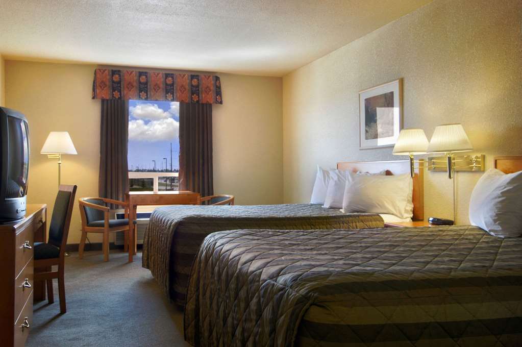 Days Inn By Wyndham Calgary Airport Δωμάτιο φωτογραφία