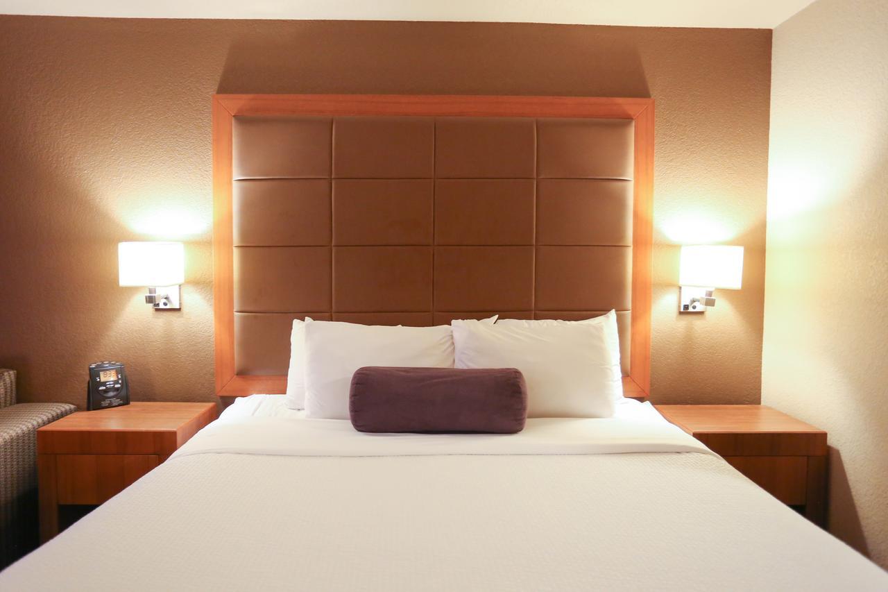 Days Inn By Wyndham Calgary Airport Εξωτερικό φωτογραφία