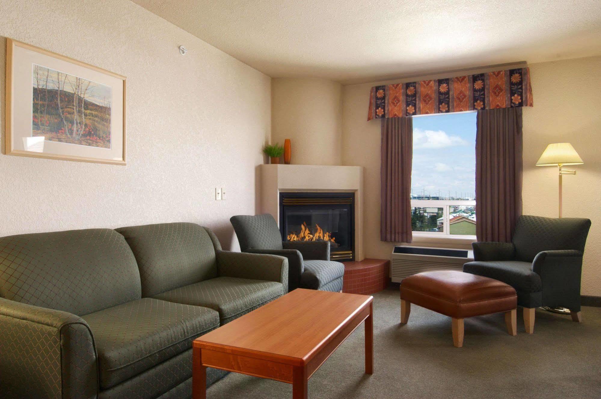 Days Inn By Wyndham Calgary Airport Δωμάτιο φωτογραφία