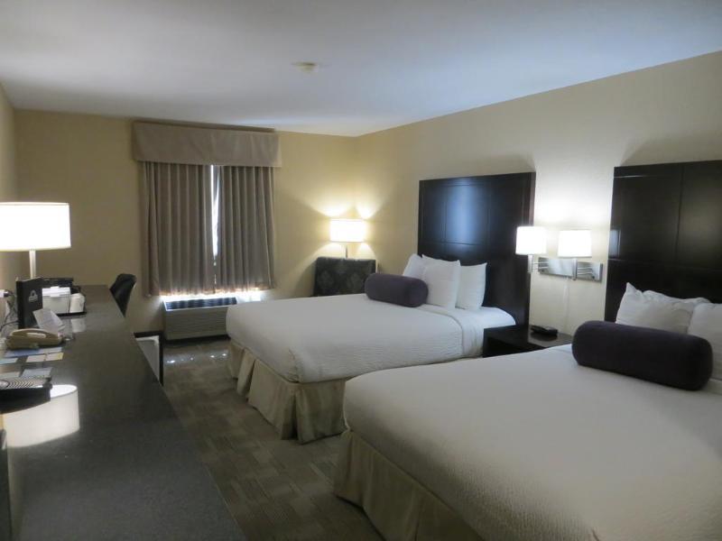 Days Inn By Wyndham Calgary Airport Εξωτερικό φωτογραφία